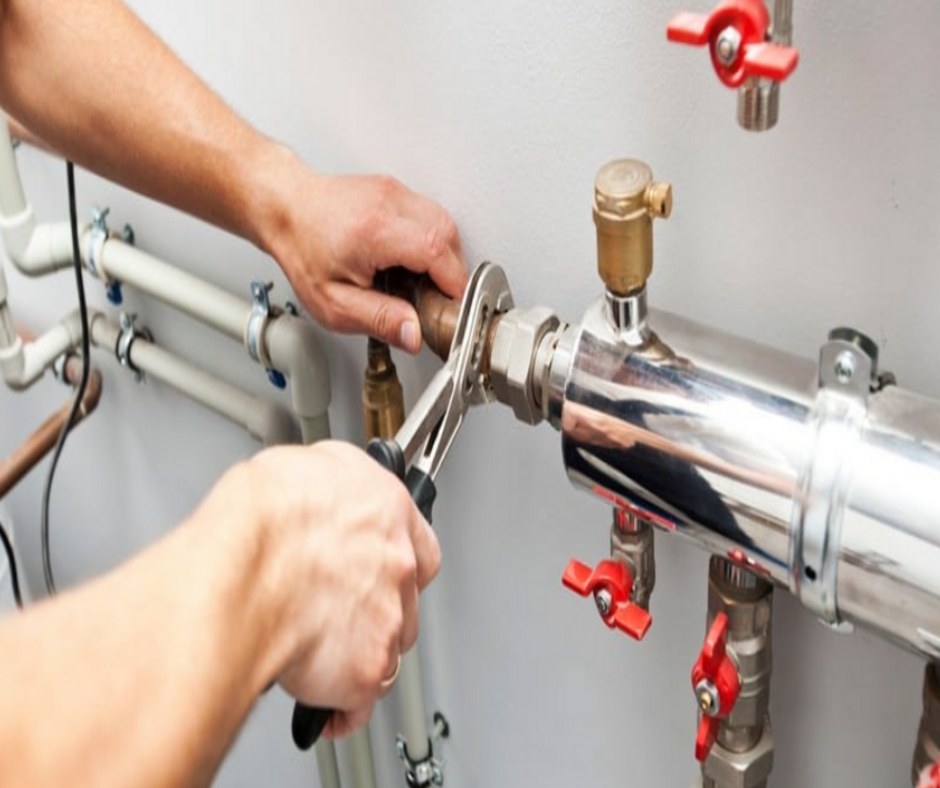 سباك في الشارقة